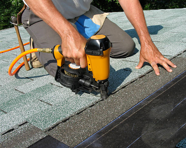 Best Residential Roofing Contractor  in Janesville, WI